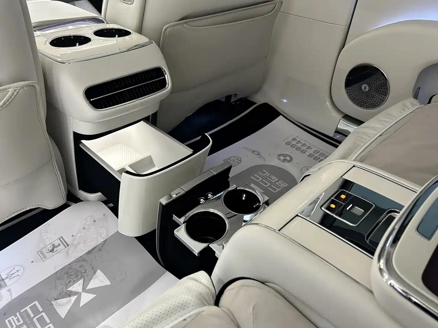 2025 S800 All-Electric Star Executive Edition (4-seater) with 192-line LiDAR — миниатюра 31