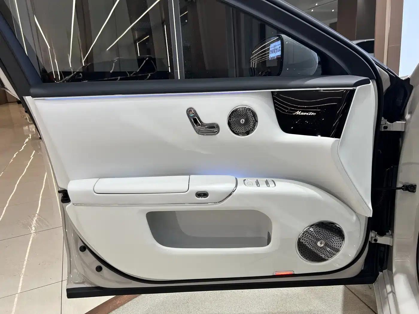 2025 S800 All-Electric Star Executive Edition (4-seater) with 192-line LiDAR — миниатюра 8