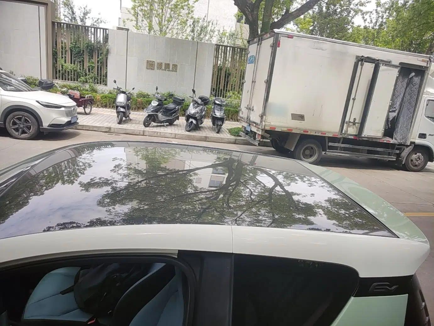 Chery QQ Little Ant 2022 Revised Version Sweet Pink Edition Half-Sugar Version Lithium Iron Phosphate 30.7 kWh 30 kW 301 km — миниатюра 11