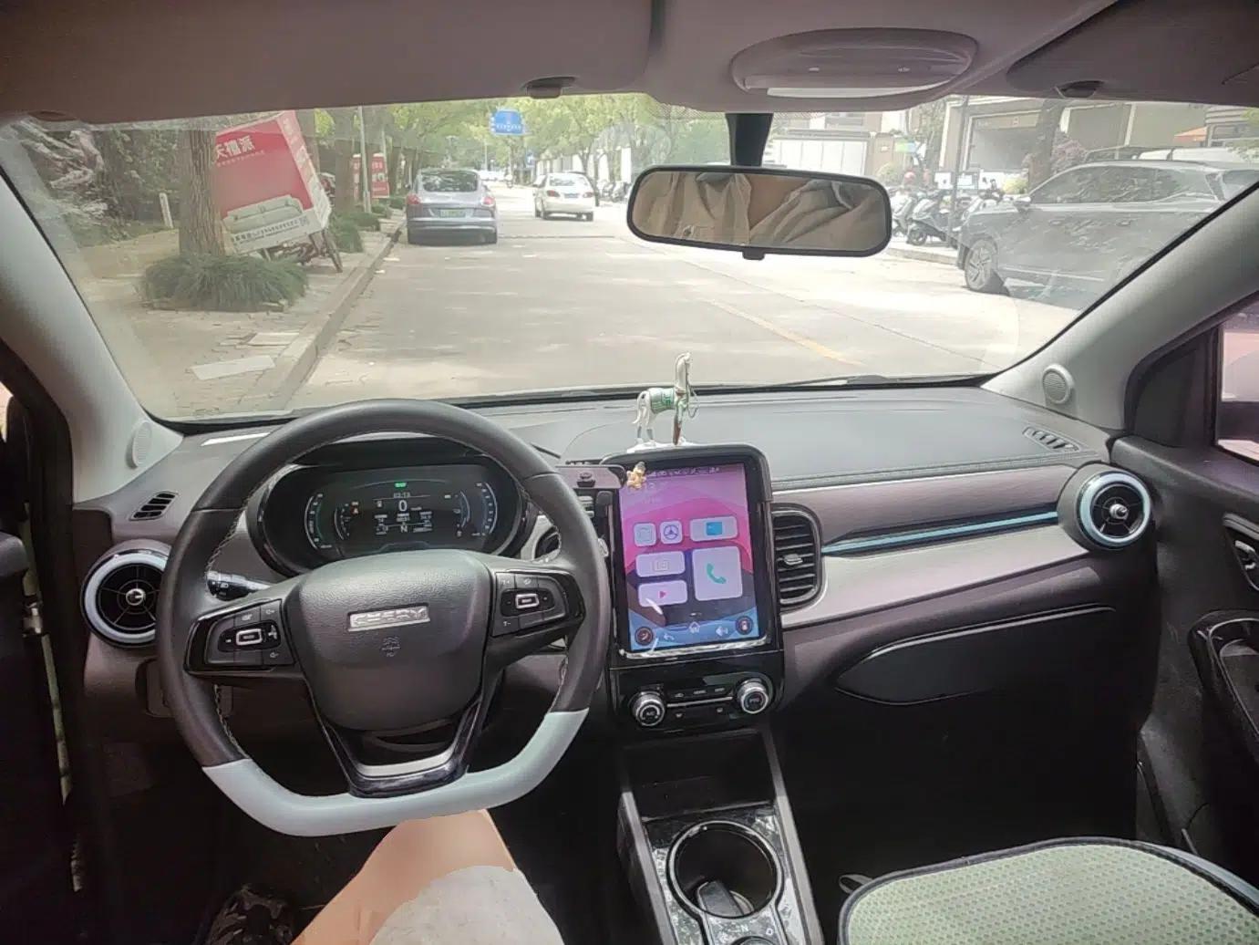 Chery QQ Little Ant 2022 Revised Version Sweet Pink Edition Half-Sugar Version Lithium Iron Phosphate 30.7 kWh 30 kW 301 km — миниатюра 13