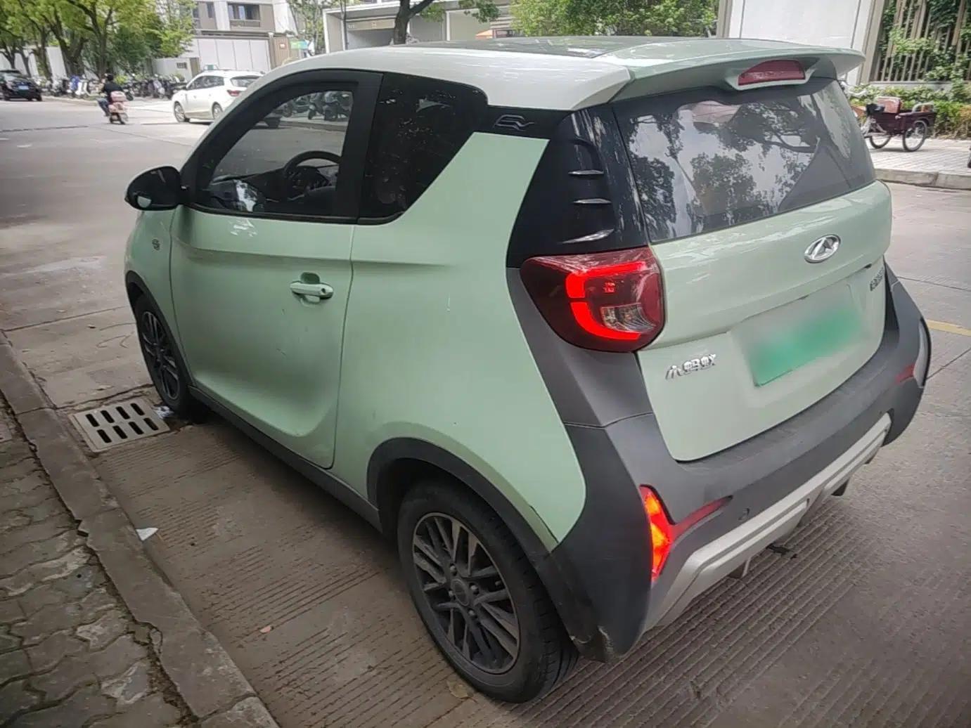Chery QQ Little Ant 2022 Revised Version Sweet Pink Edition Half-Sugar Version Lithium Iron Phosphate 30.7 kWh 30 kW 301 km — миниатюра 4