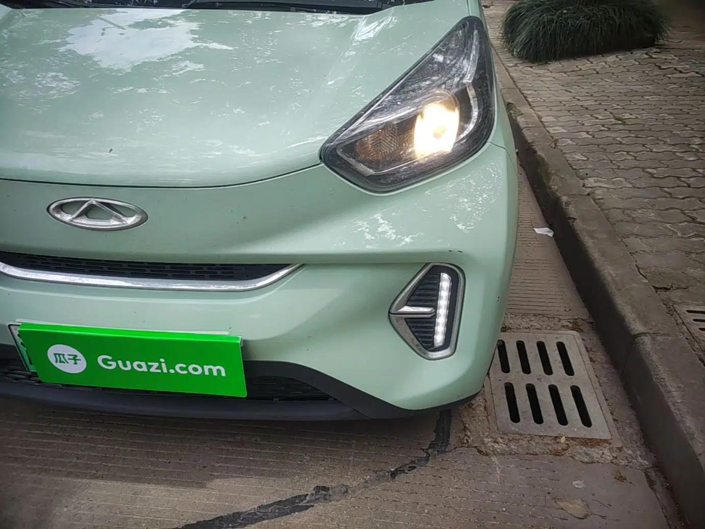 Chery QQ Little Ant 2022 Revised Version Sweet Pink Edition Half-Sugar Version Lithium Iron Phosphate 30.7 kWh 30 kW 301 km — миниатюра 9