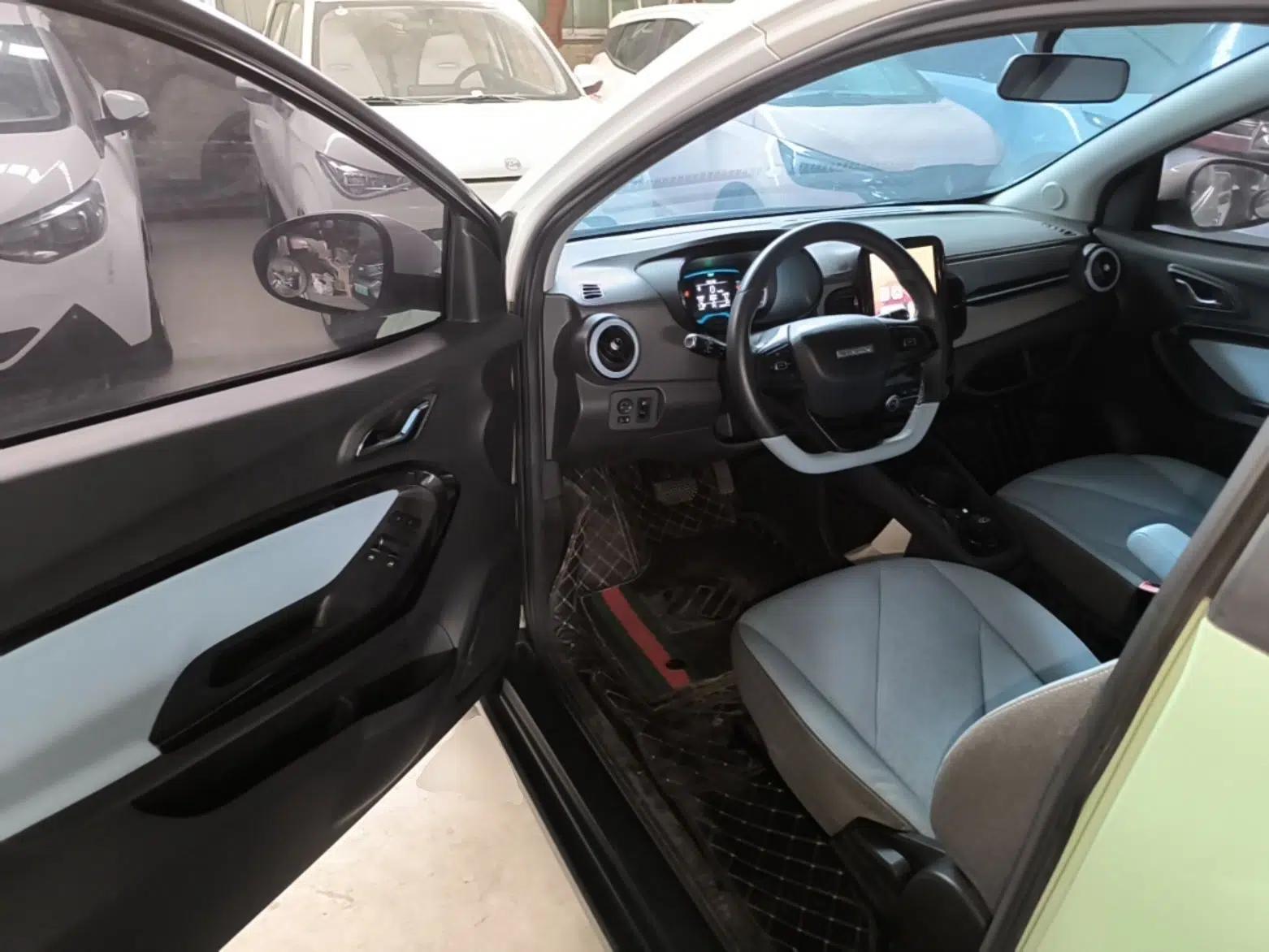 Chery QQ Little Ant 2022 Revised Version Sweet Pink Edition Half-Sugar Version Lithium Iron Phosphate 30.7 kWh 30 kW 301 km — миниатюра 18
