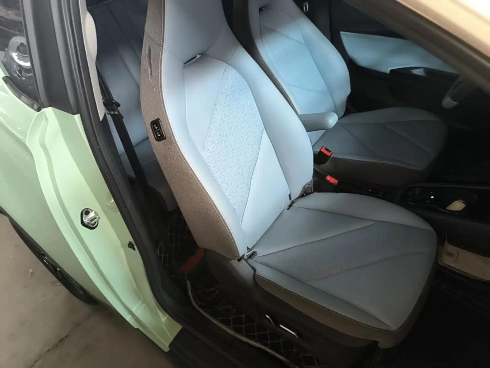 Chery QQ Little Ant 2022 Revised Version Sweet Pink Edition Half-Sugar Version Lithium Iron Phosphate 30.7 kWh 30 kW 301 km — миниатюра 23