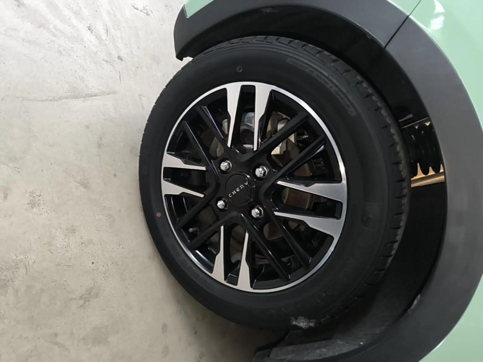 Chery QQ Little Ant 2022 Revised Version Sweet Pink Edition Half-Sugar Version Lithium Iron Phosphate 30.7 kWh 30 kW 301 km — миниатюра 9