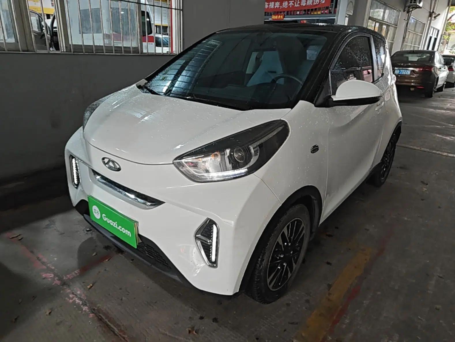 Chery QQ Little Ant 2022 Revised Version Sweet Pink Edition Half-Sugar Version Lithium Iron Phosphate 30.7 kWh 30 kW 301 km — миниатюра 1