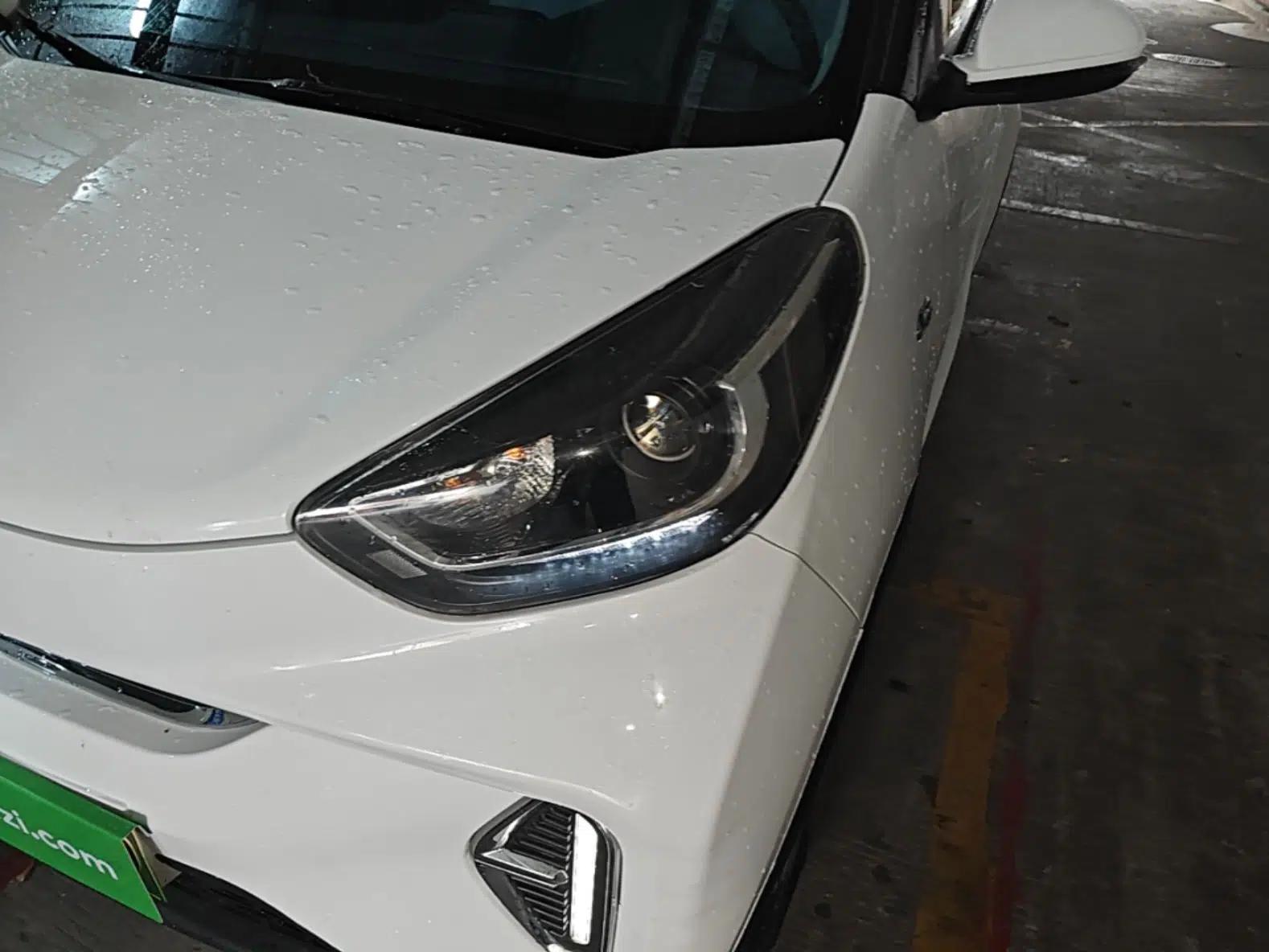 Chery QQ Little Ant 2022 Revised Version Sweet Pink Edition Half-Sugar Version Lithium Iron Phosphate 30.7 kWh 30 kW 301 km — миниатюра 9
