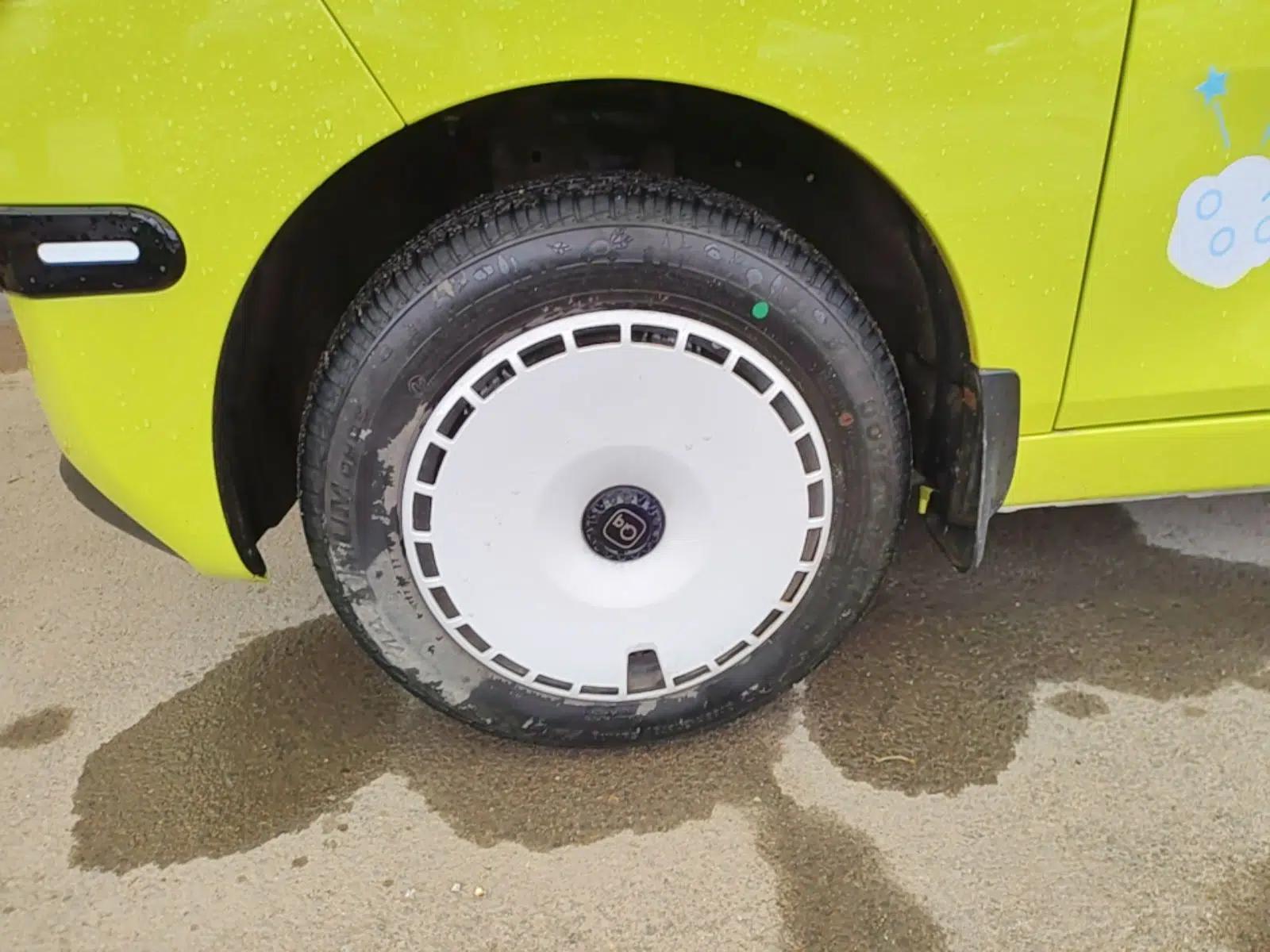 Chery QQ Ice Cream 2024 Youth Edition 205km Milkshake — миниатюра 8
