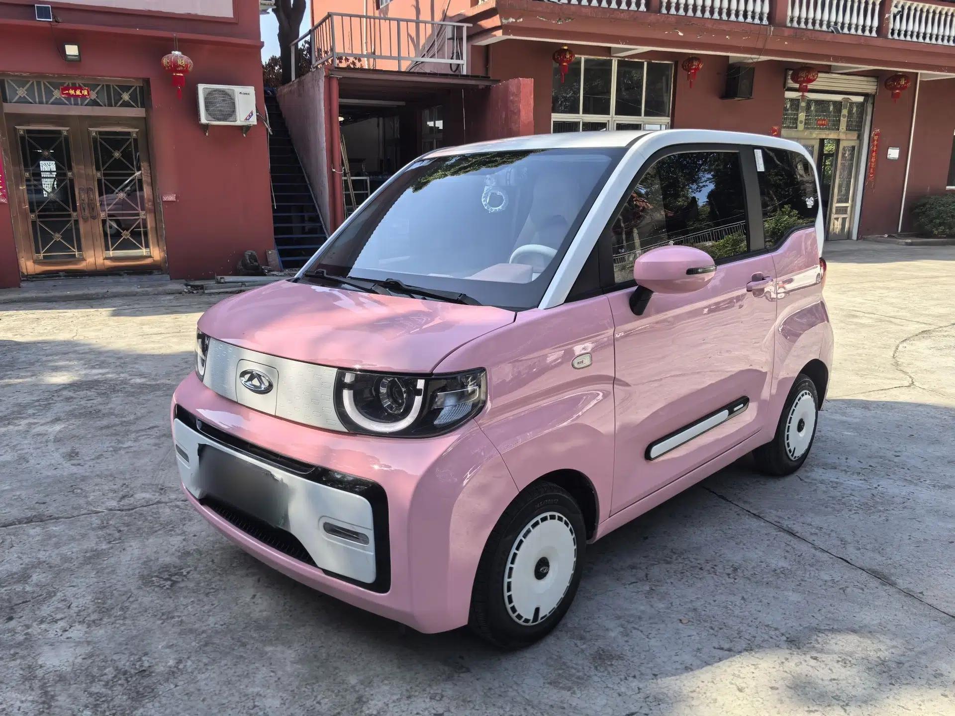 Chery QQ Ice Cream 2022 Taohuanxi Sweet Peach Edition — миниатюра 1