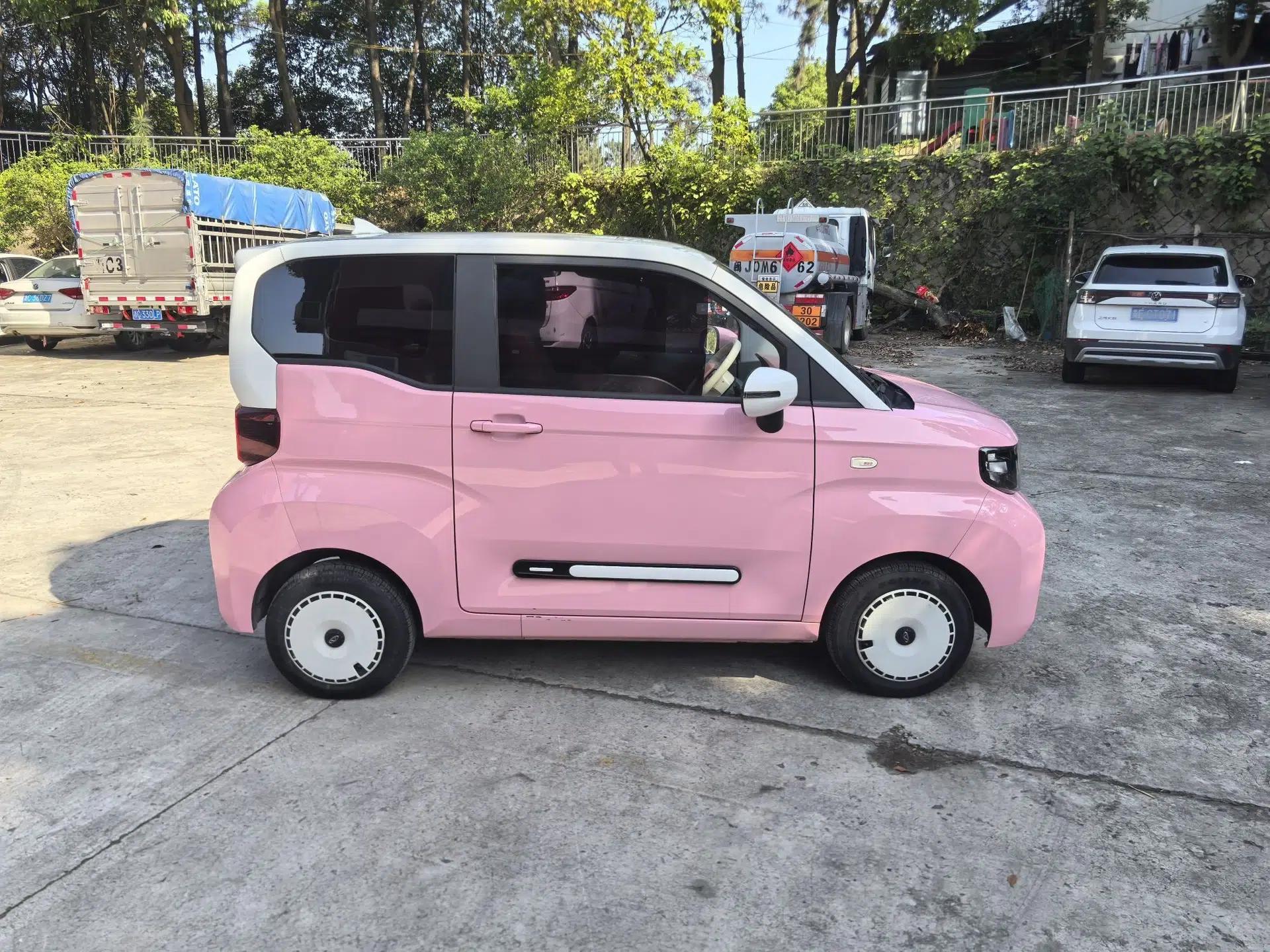 Chery QQ Ice Cream 2022 Taohuanxi Sweet Peach Edition — миниатюра 4