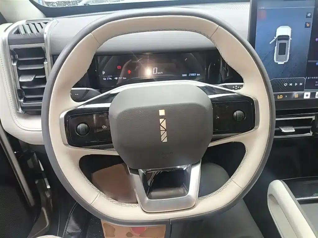 iCAR 03 2024 Model 401km 2WD Standard Trend Edition — миниатюра 11