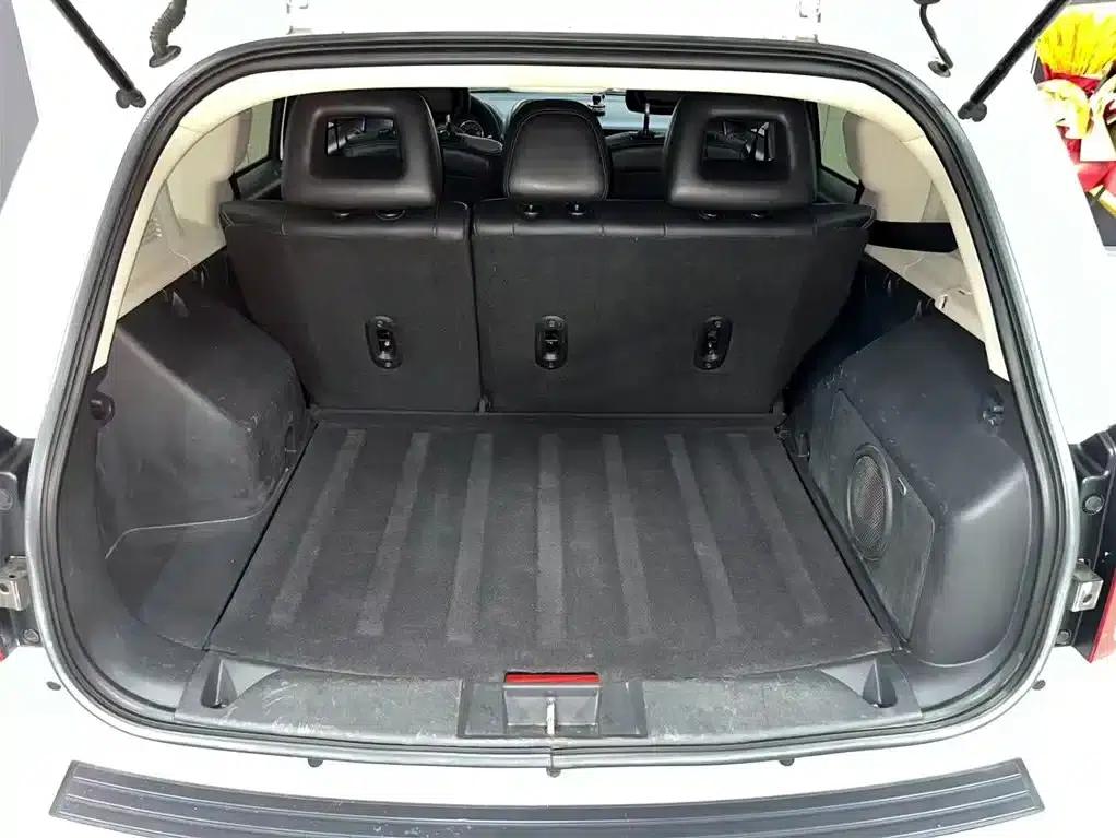 2014 Jeep Compass Imported Model 2.4L 4WD Luxury Edition — миниатюра 12