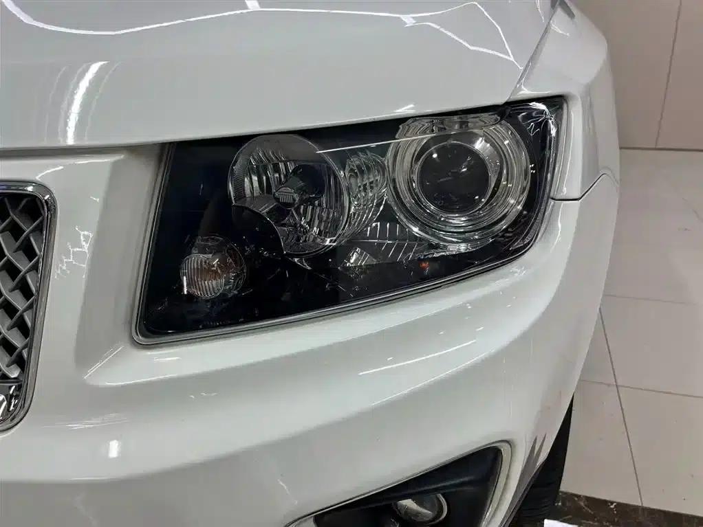 2014 Jeep Compass Imported Model 2.4L 4WD Luxury Edition — миниатюра 13