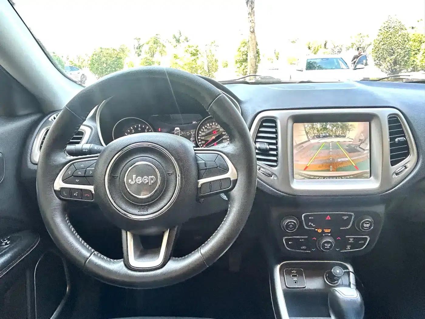 Compass 2017 200T Automatic Family Edition — миниатюра 16