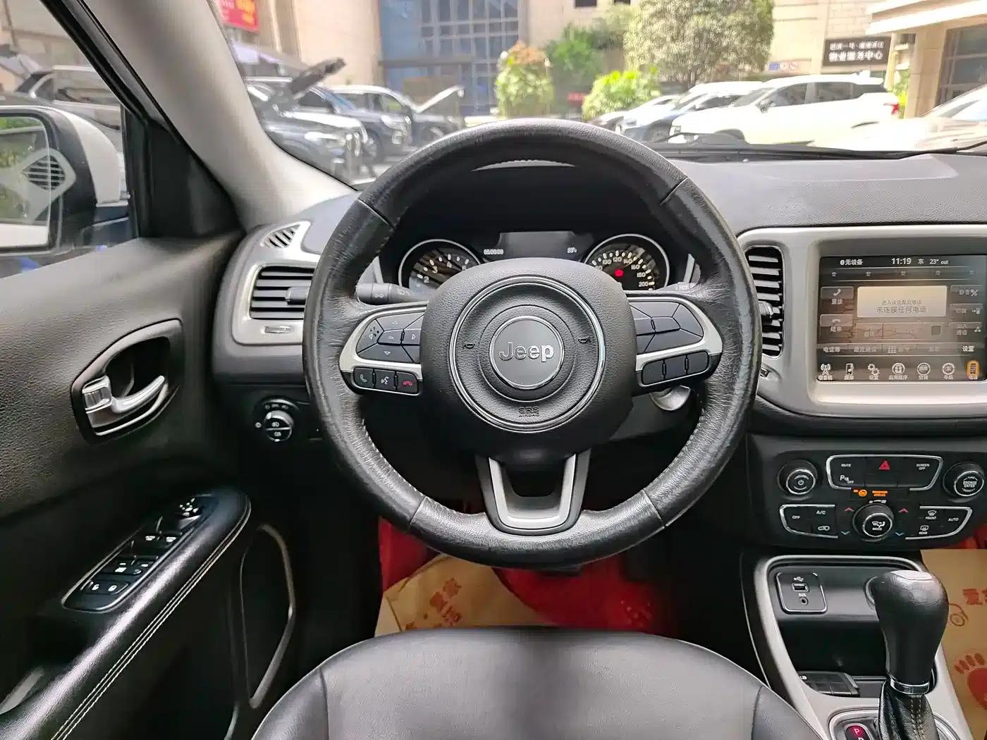 Compass 2017 200T Automatic Family Edition — миниатюра 12