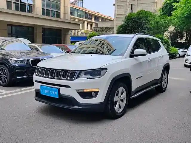 Compass 2017 200T Automatic Family Edition