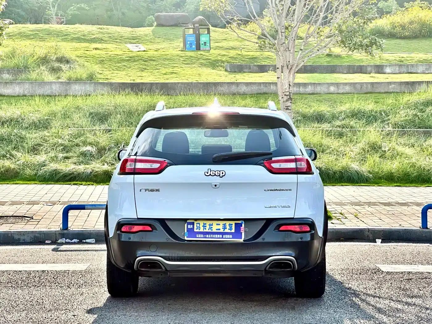 Jeep Cherokee 2017 2.4L Leading Edition — миниатюра 5