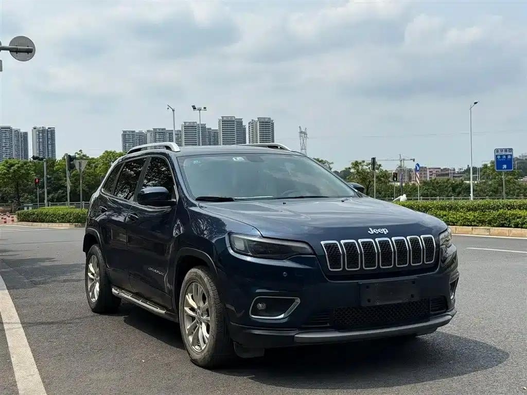 Jeep Cherokee 2019 2.0L 2WD Premium Edition (National V Emission Standard) — миниатюра 3
