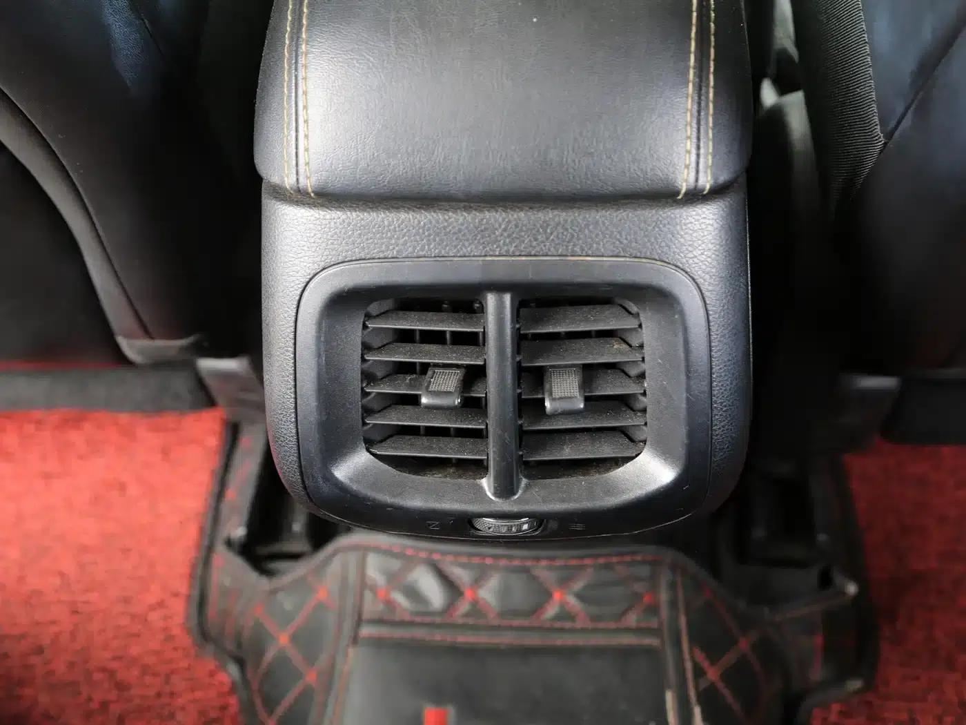 Jeep Cherokee 2016 2.4L Leading Edition — миниатюра 16