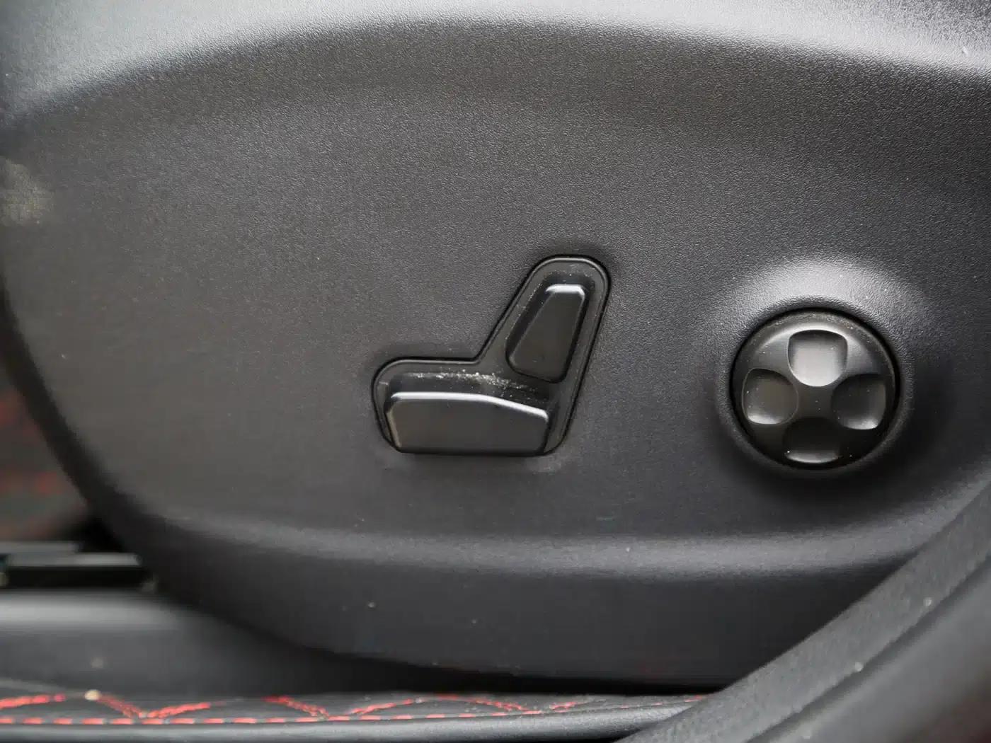 Jeep Cherokee 2016 2.4L Leading Edition — миниатюра 8