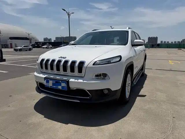 Jeep Cherokee 2017 2.4L Leading Edition