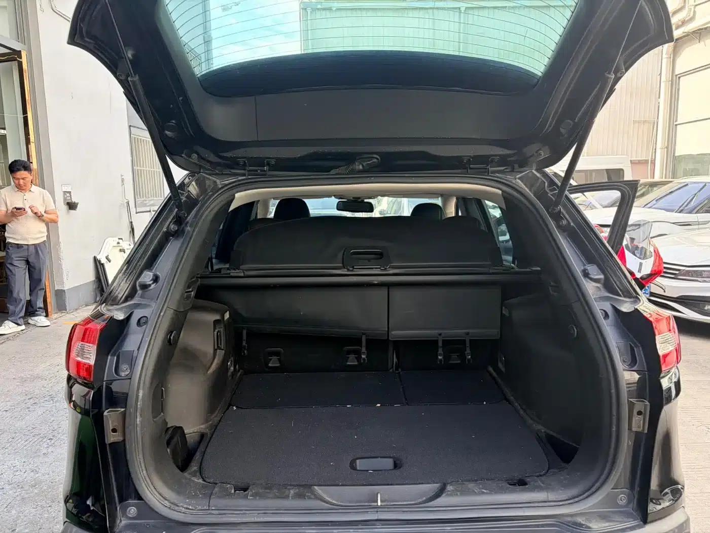 Jeep Cherokee 2016 2.0L Premium Edition — миниатюра 10