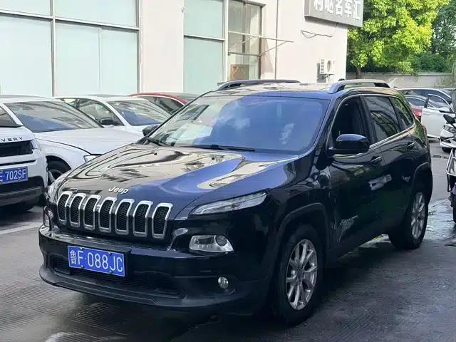 Jeep Cherokee 2016 2.0L Premium Edition
