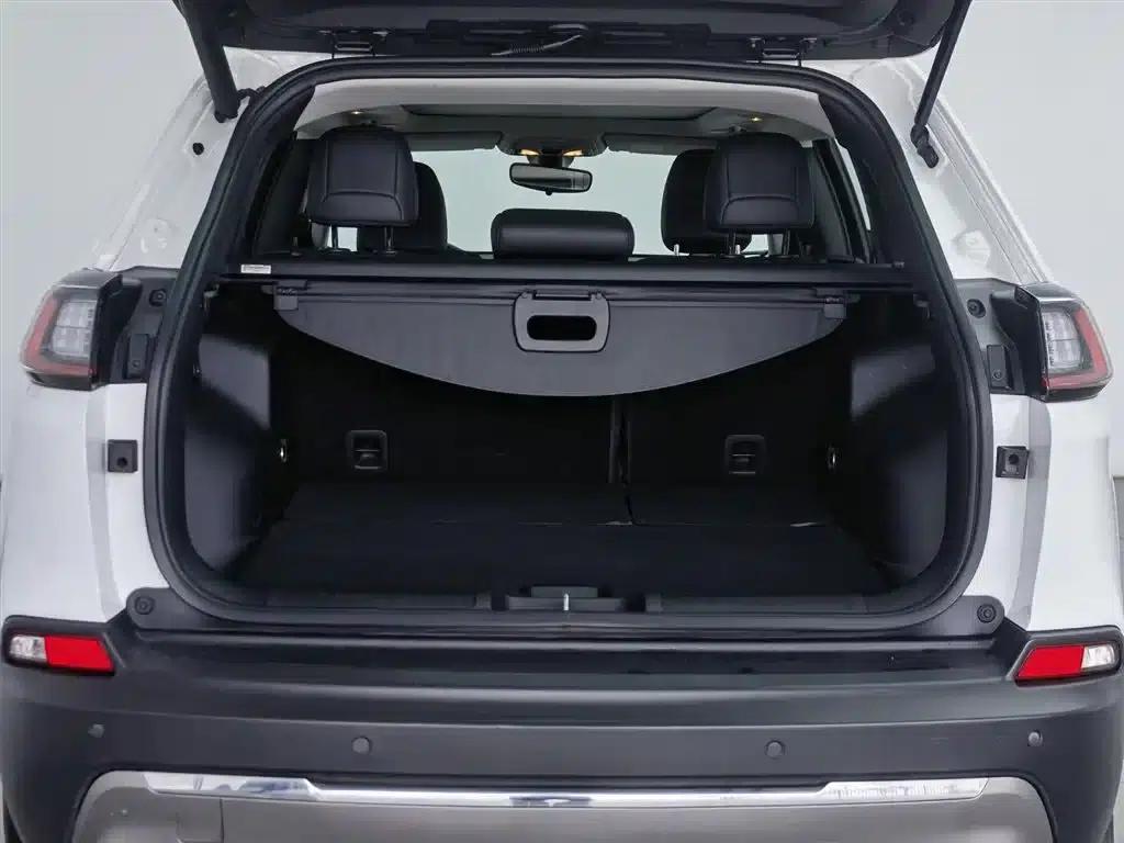 Jeep Cherokee 2019 2.0T 2WD Premium Edition (National V Emission Standard) — миниатюра 16