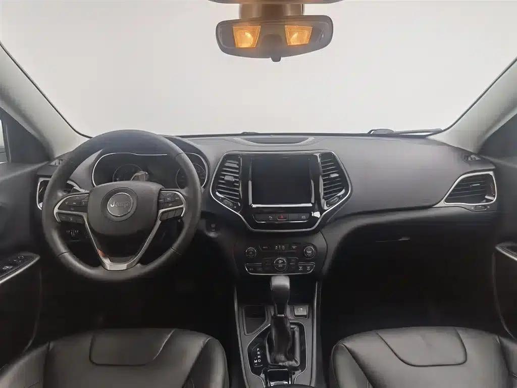 Jeep Cherokee 2019 2.0T 2WD Premium Edition (National V Emission Standard) — миниатюра 5