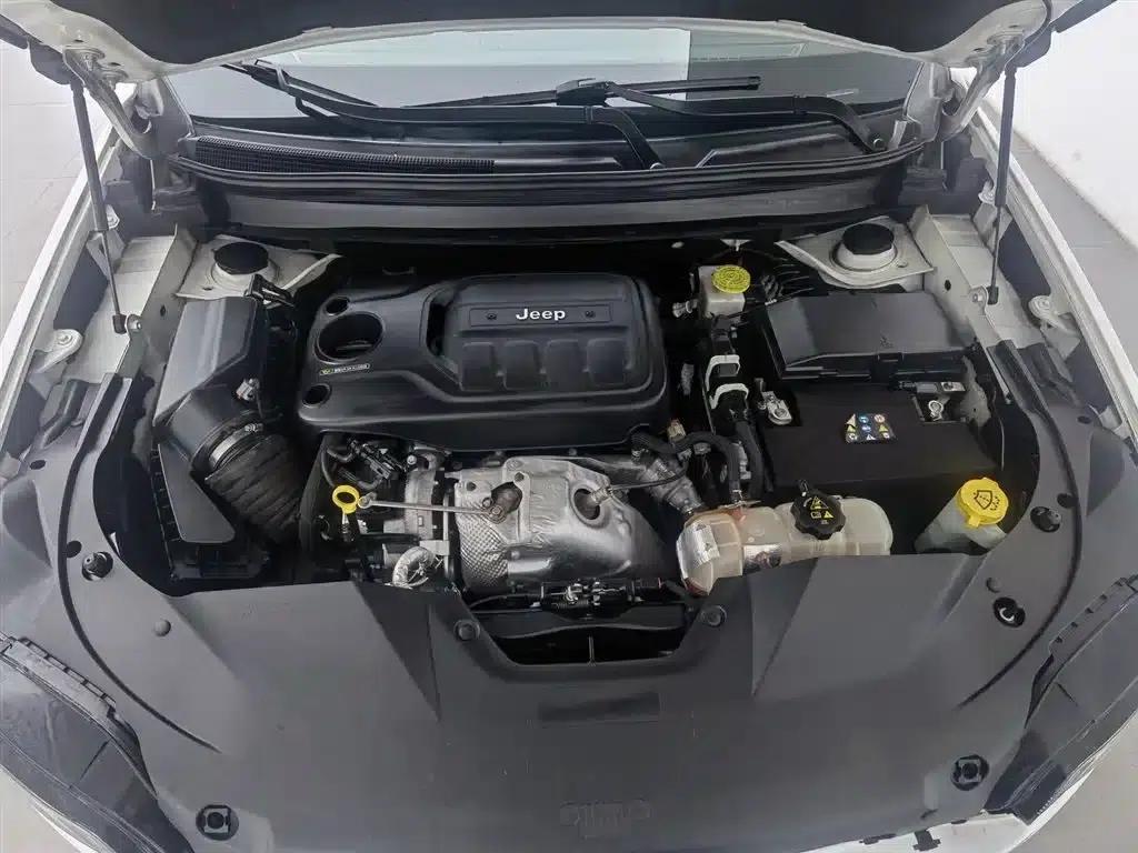 Jeep Cherokee 2019 2.0T 2WD Premium Edition (National V Emission Standard) — миниатюра 6