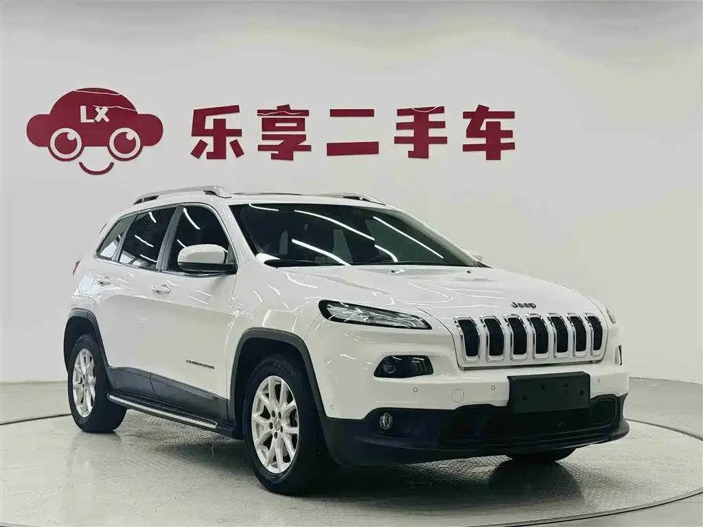 Jeep Cherokee 2016 2.4L Leading Edition — миниатюра 7