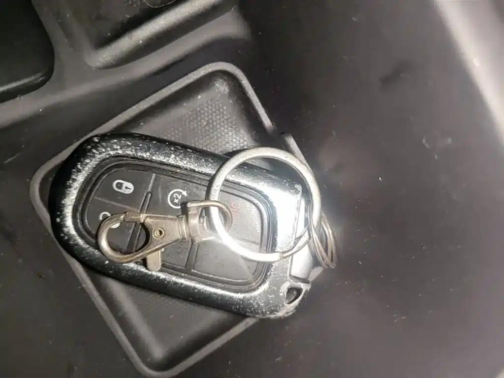 Jeep Cherokee 2016 2.4L Leading Edition — миниатюра 9