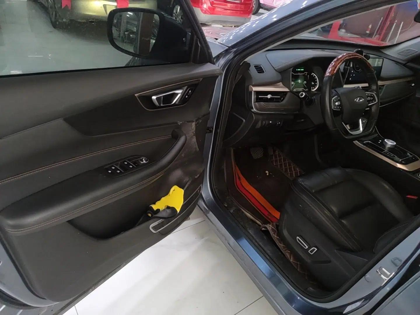 Chery New Energy Tiggo e 2021 Tiger Roar Edition 95kW — миниатюра 19