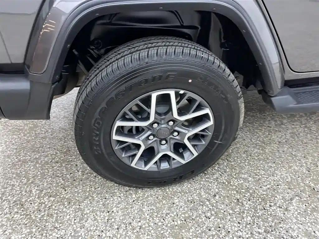 Jeep Wrangler New Energy 2021 Model 4-Door 2.0T 4xe Sahara — миниатюра 11
