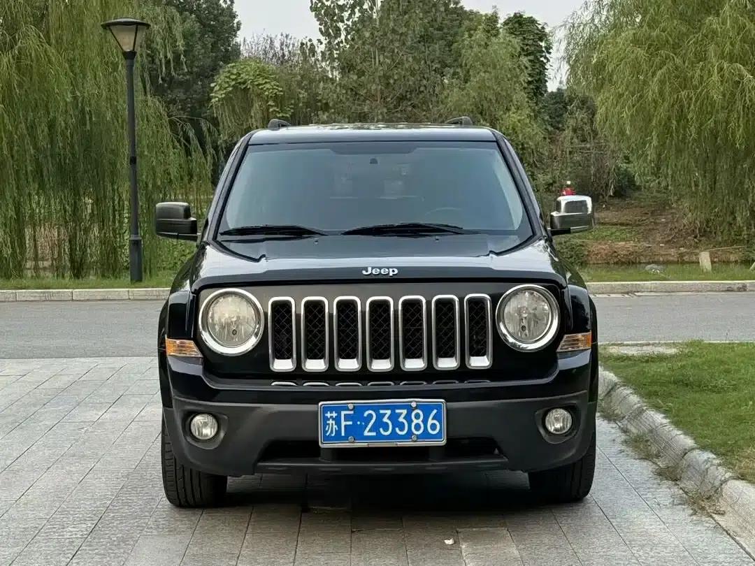 2014 Jeep Compass 2.4L Sport Edition — миниатюра 2