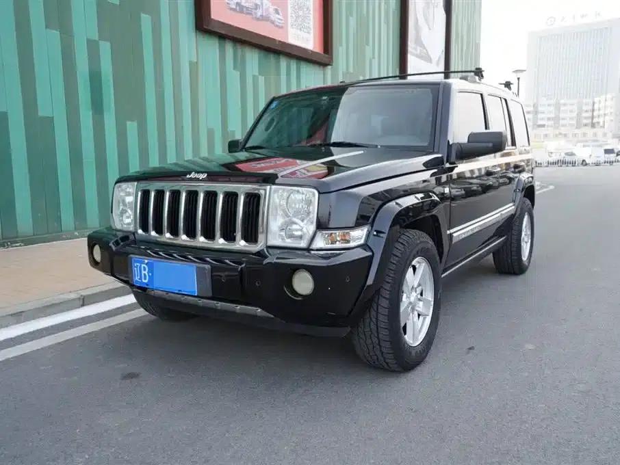 Commander 2008 4.7L Automatic — миниатюра 1