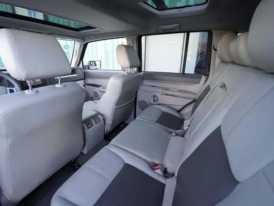 Commander 2008 4.7L Automatic — миниатюра 9
