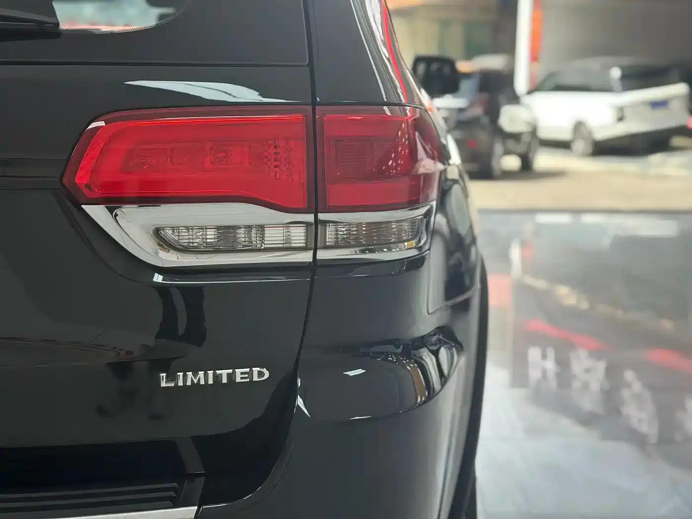 2015 Jeep Grand Cherokee Imported 3.0TD Diesel Comfort Navigation Edition — миниатюра 12