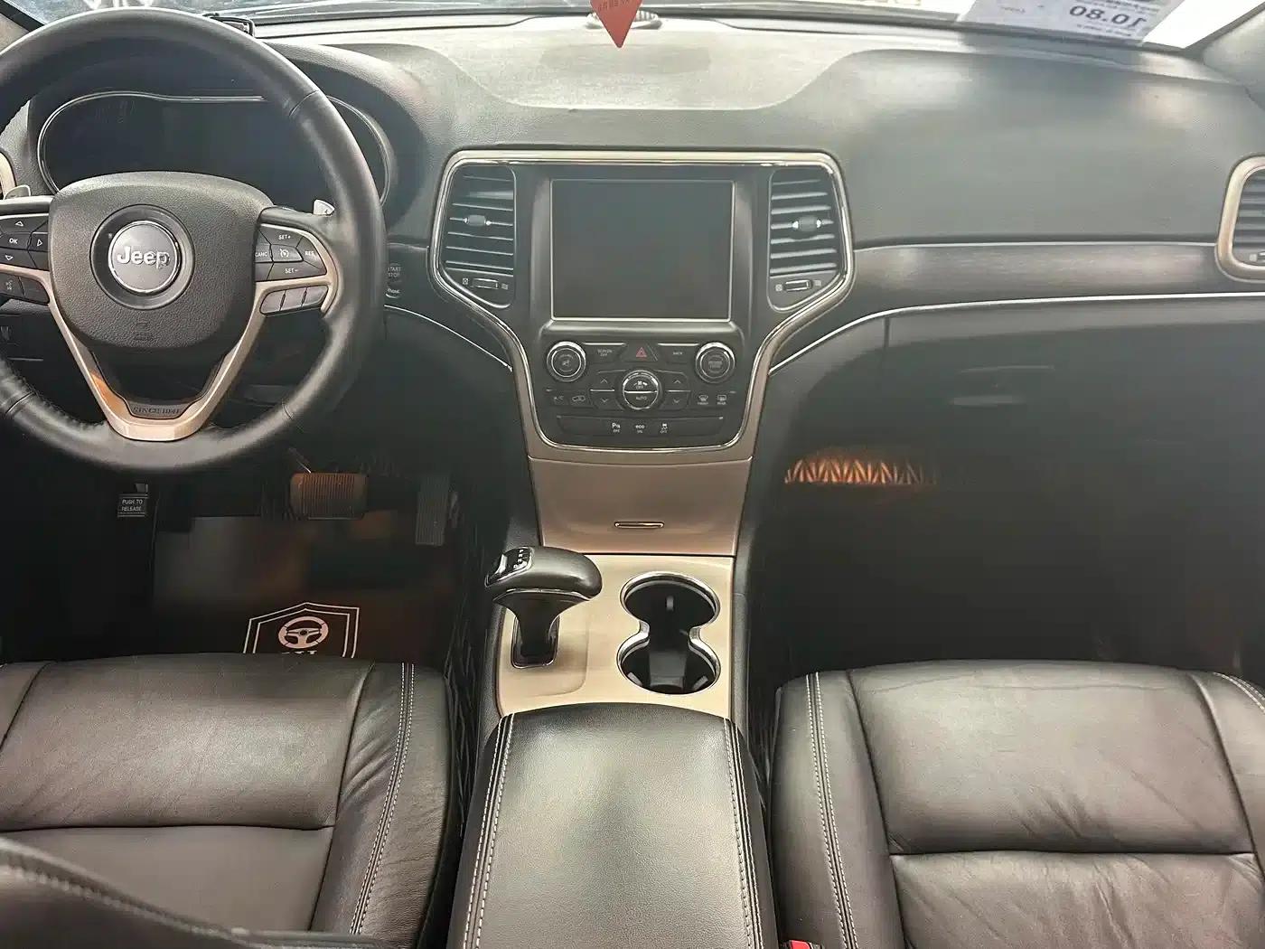 2015 Jeep Grand Cherokee Imported 3.0TD Diesel Comfort Navigation Edition — миниатюра 18