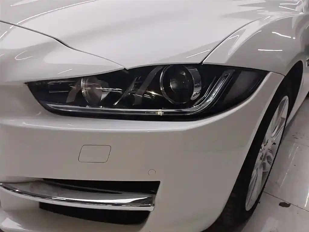 Jaguar XEL 2019 2.0T 200PS Premium Edition — миниатюра 24