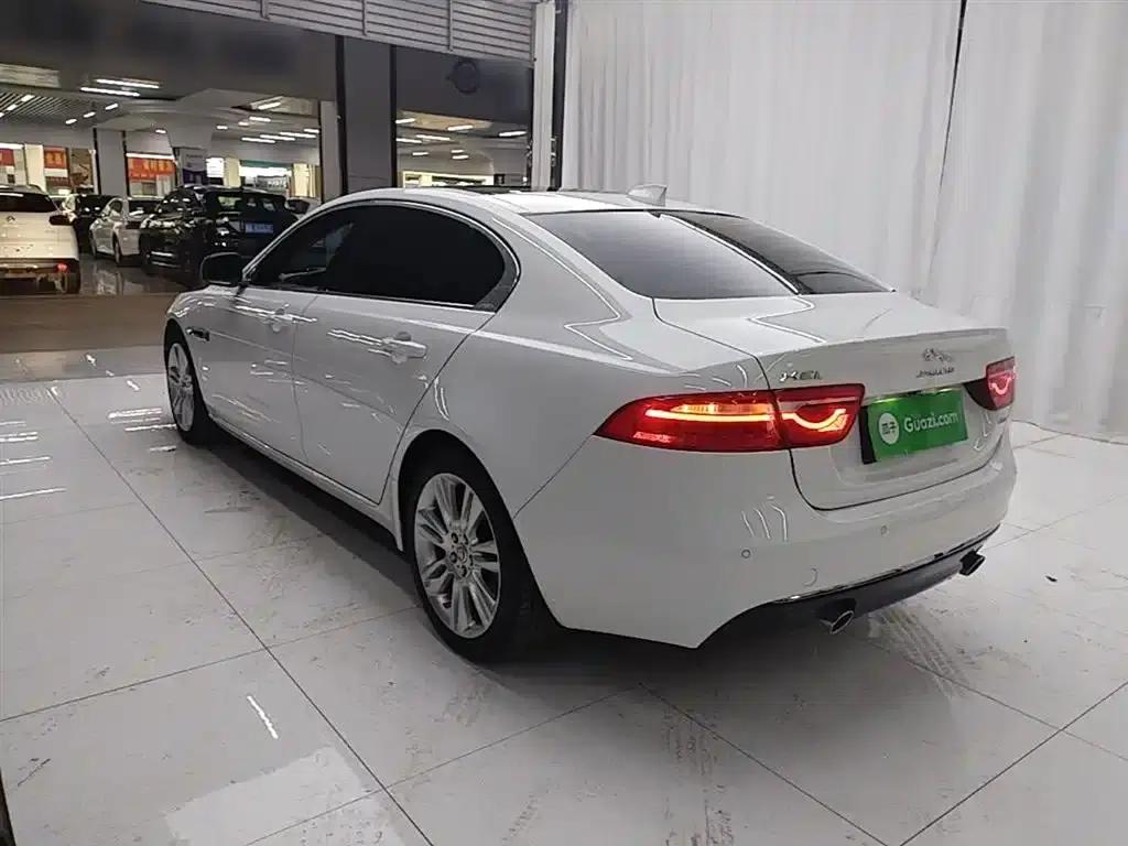 Jaguar XEL 2019 2.0T 200PS Premium Edition — миниатюра 5