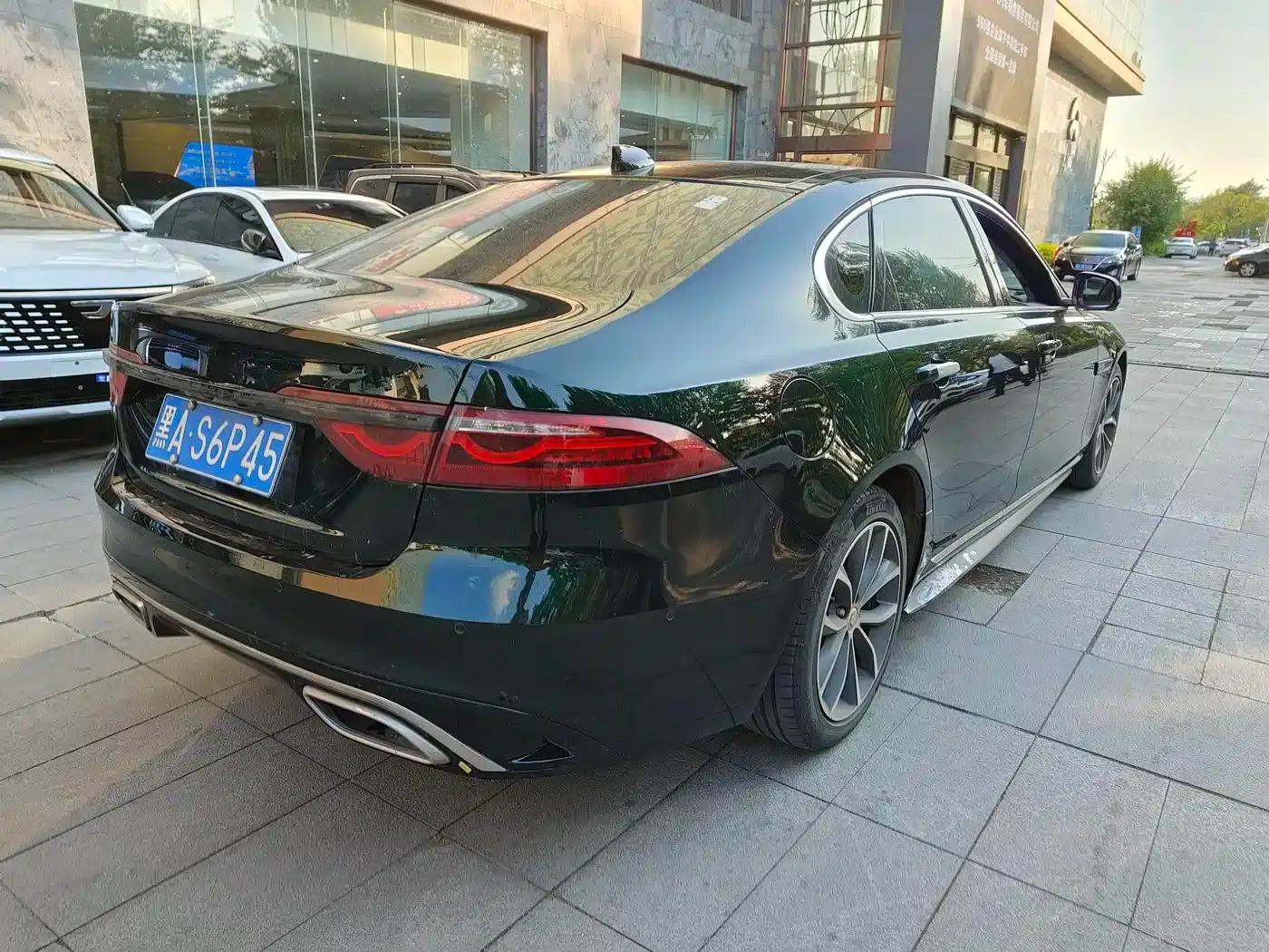 2022 Jaguar XFL 2.0T P200 2WD Elite Luxury Edition — миниатюра 4