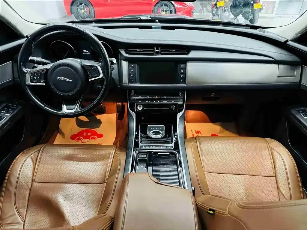 2018 Jaguar XFL 2.0T 200PS Elegance Edition — миниатюра 23