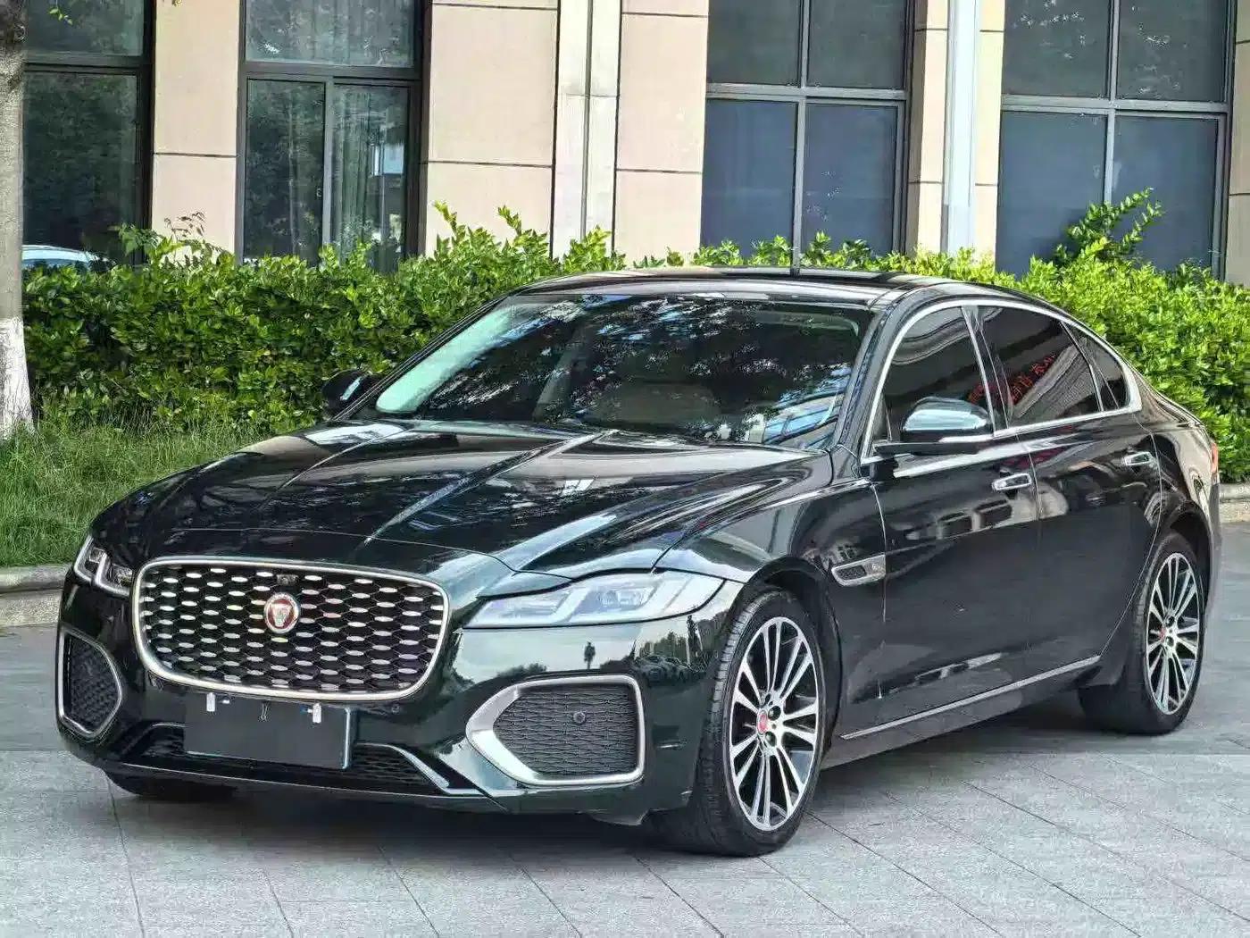 2022 Jaguar XFL 2.0T P250 2WD Luxury Edition — миниатюра 1