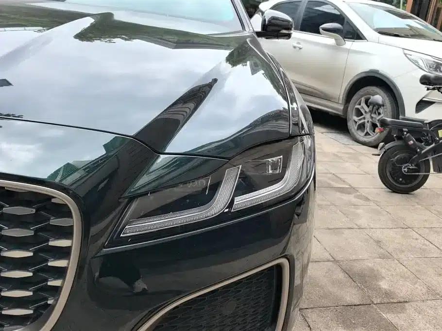 2023 Jaguar XFL 2.0T P250 2WD Luxury Gold Edition — миниатюра 5