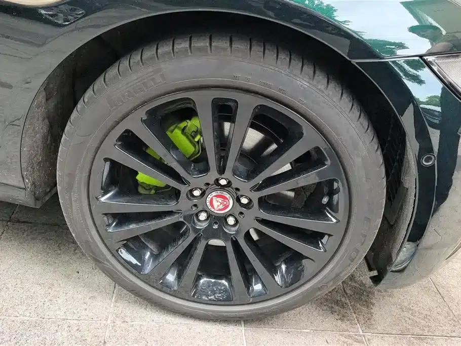 2023 Jaguar XFL 2.0T P250 2WD Luxury Gold Edition — миниатюра 6