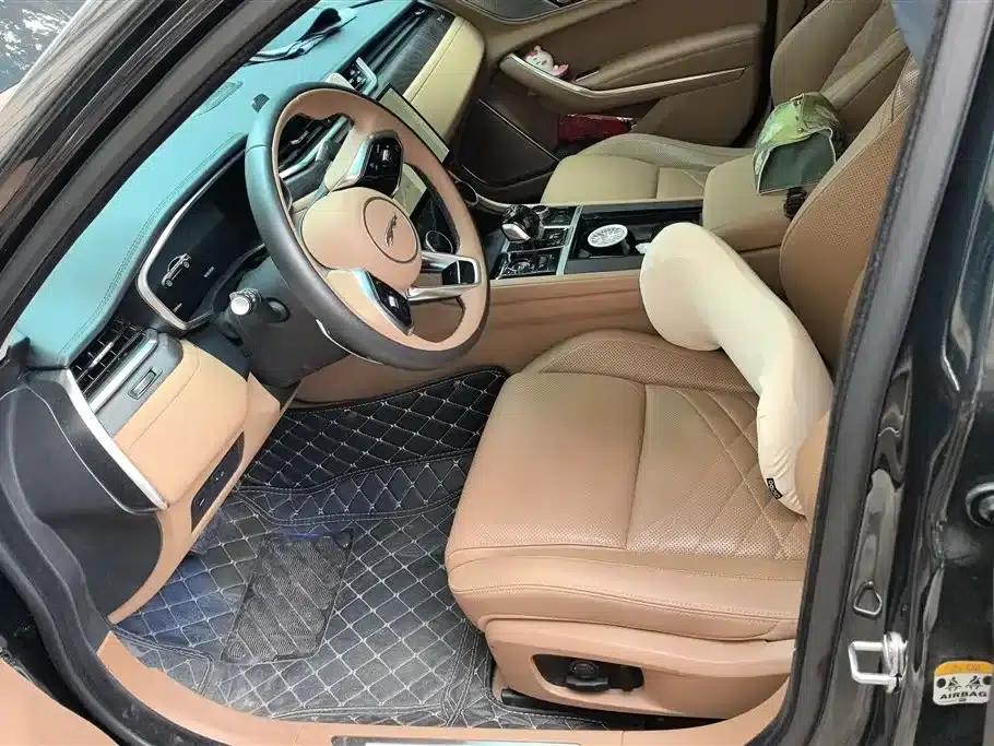 2023 Jaguar XFL 2.0T P250 2WD Luxury Gold Edition — миниатюра 9