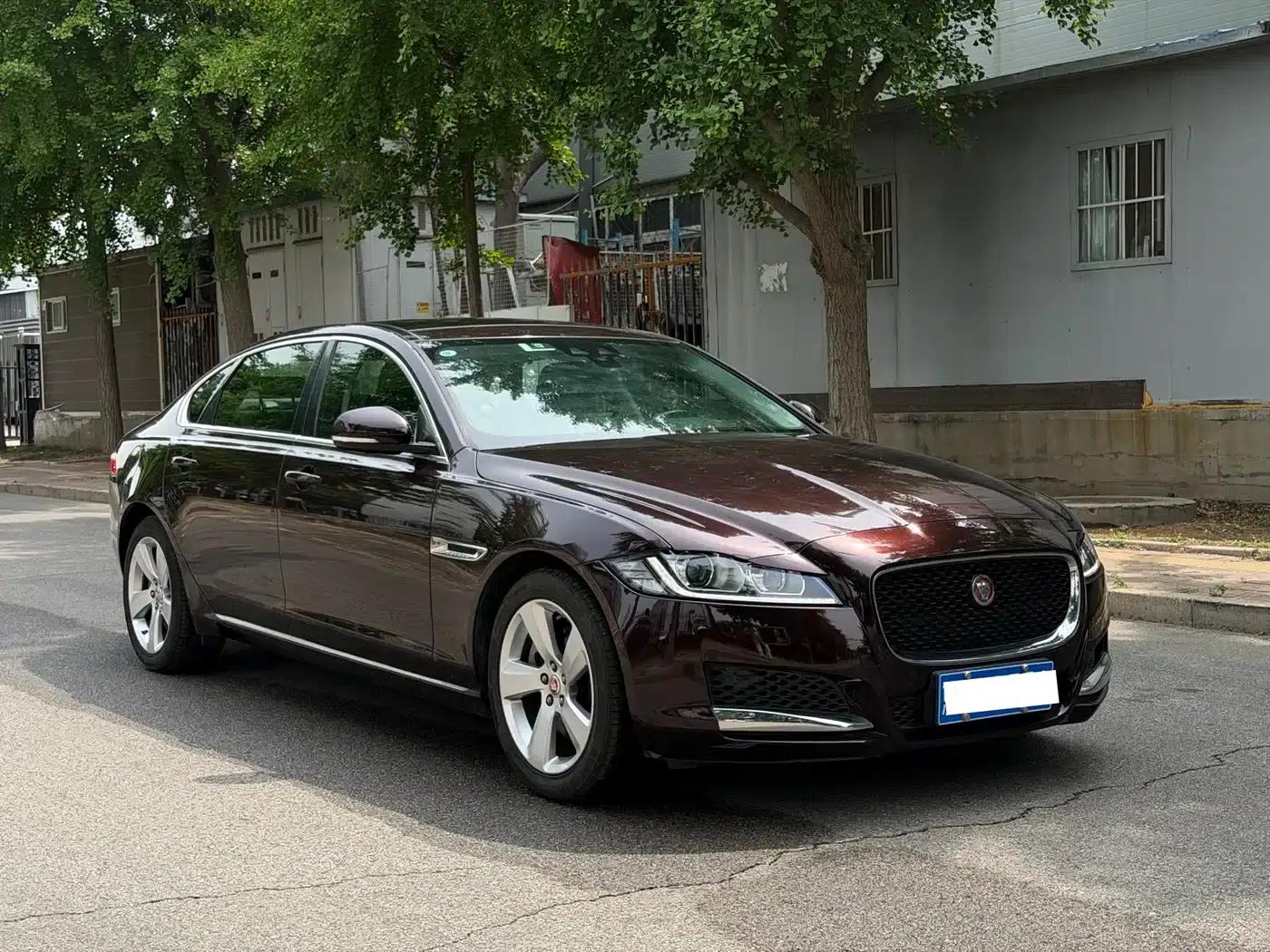 2020 Jaguar XFL 2.0T P200 2WD Elite Edition — миниатюра 3