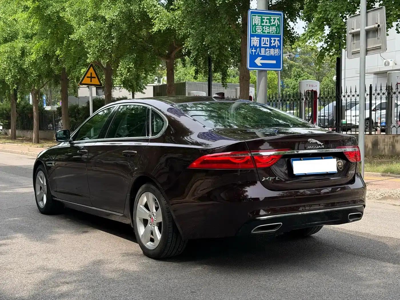 2020 Jaguar XFL 2.0T P200 2WD Elite Edition — миниатюра 23
