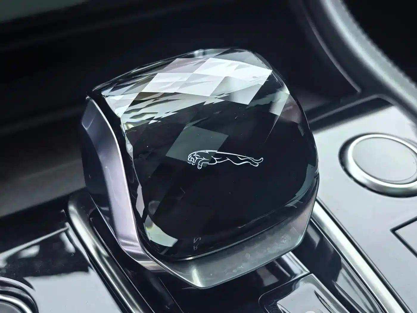 2021 Jaguar XFL 2.0T P200 2WD Elite Luxury Edition — миниатюра 21